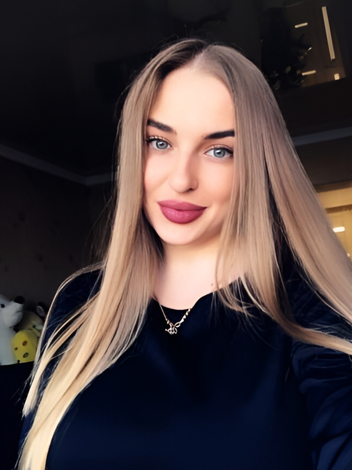 Алина привлекальеная девушка из Пскова цена от 2500 руб