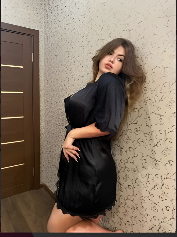 Ангелина привлекальеная девушка из Пскова цена от 2500 руб