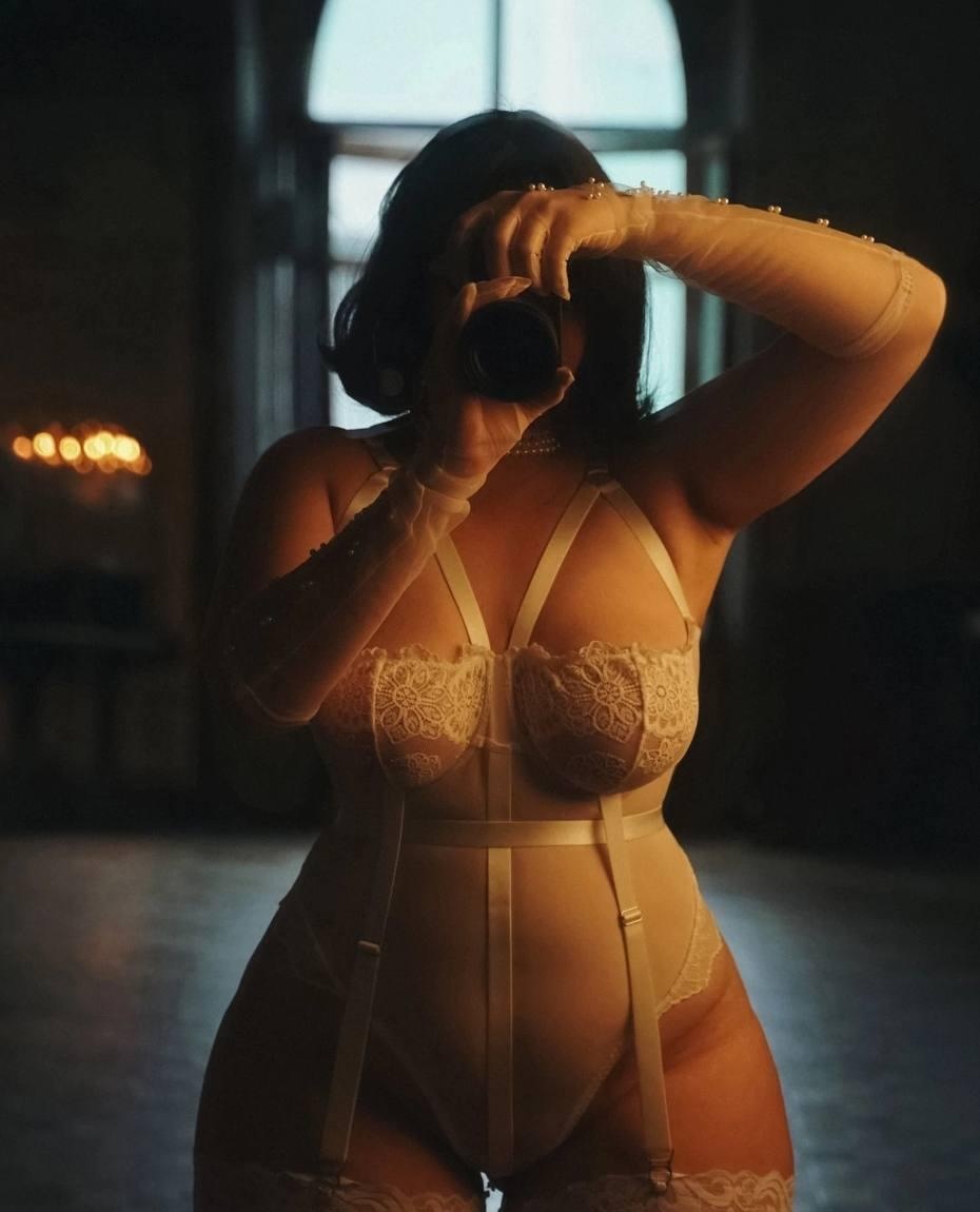 Галина привлекальеная девушка из Пскова цена от 7000 руб