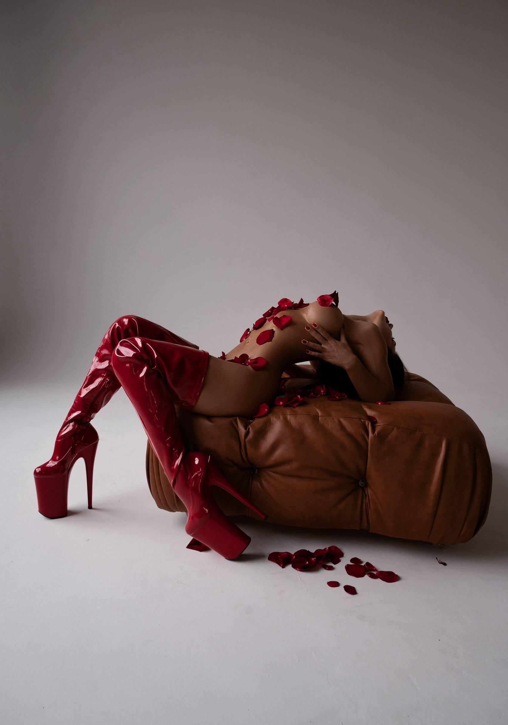 Елизавета привлекальеная девушка из Пскова цена от 7000 руб