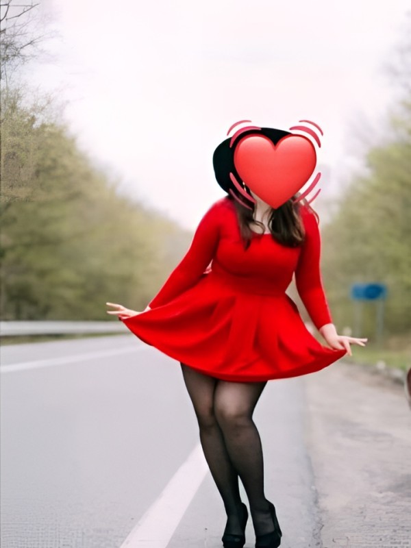 Софа привлекательная девушка из Пскова цена от 2000 руб