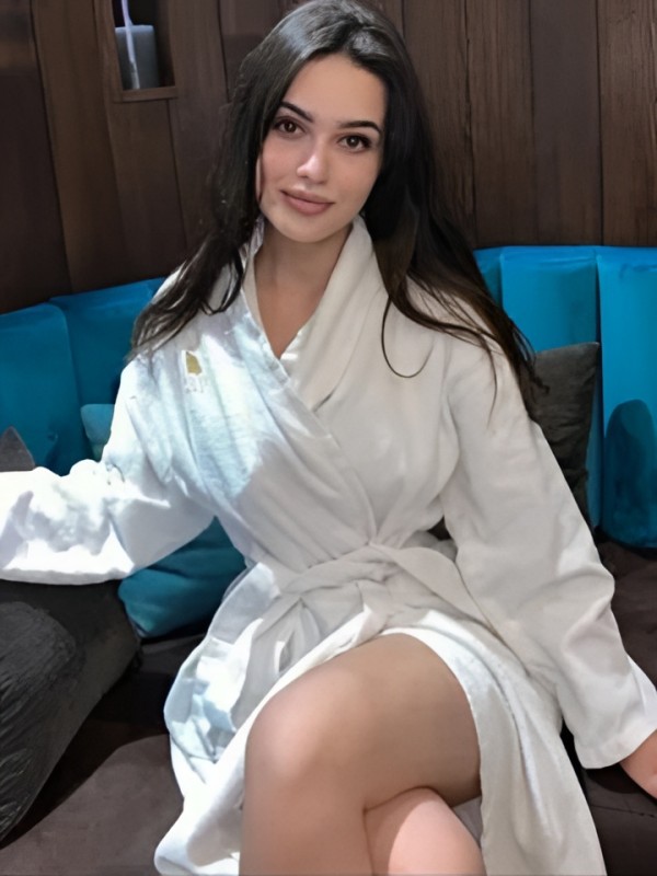 Ульяна привлекательная девушка из Пскова цена от 5000 руб