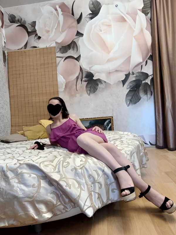 Венера привлекательная девушка из Пскова цена от 4000 руб