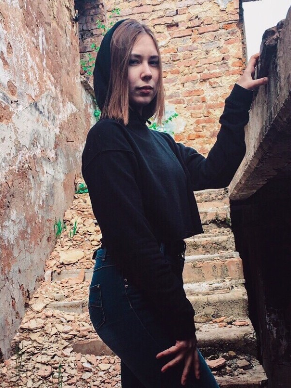 Елена привлекательная девушка из Пскова цена от 3500 руб