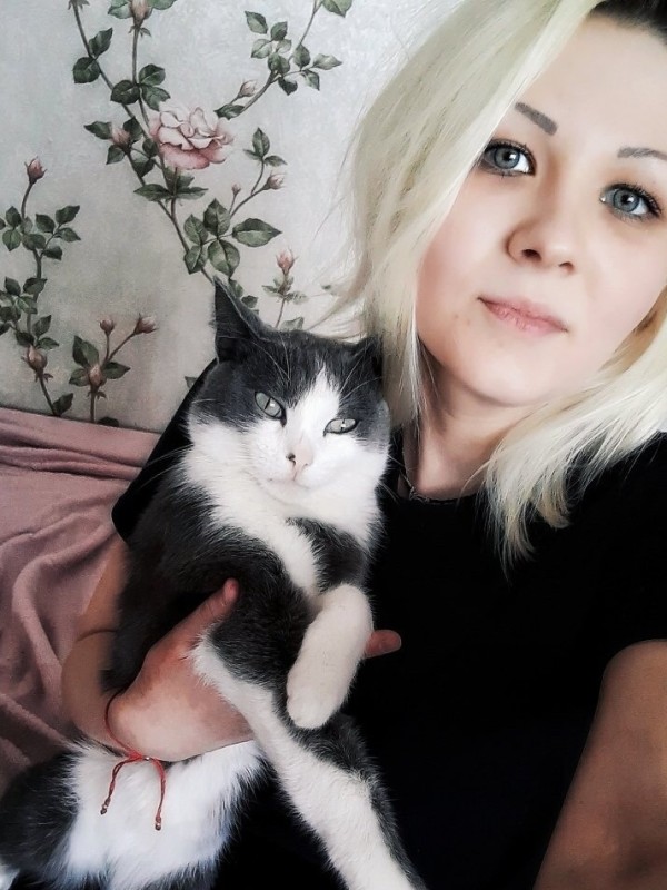 Лизка привлекательная девушка из Пскова цена от 3500 руб