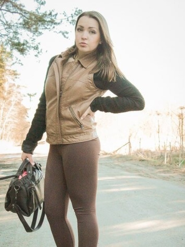 Арина привлекательная девушка из Пскова цена от 3500 руб