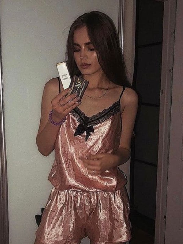 🎥 Анита привлекательная девушка из Пскова цена от 4000 руб